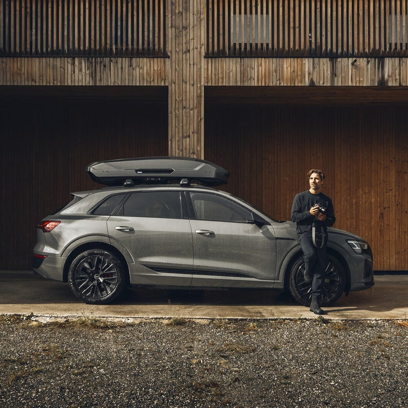 Thule Motion XL Titan Glossy Roof Box