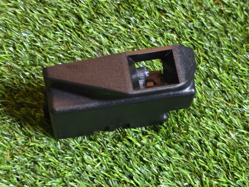 Lock Mechanism Housing for Thule Roof Box 10704 - Used