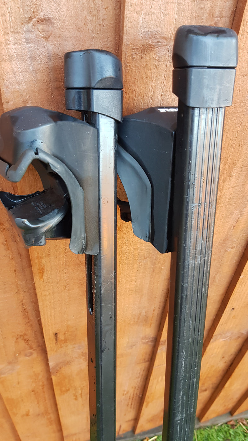 Thule Roof Rack for vehicles with Raised Rails Pre-Owned